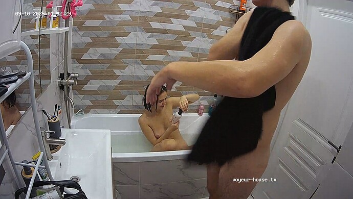 realm42-cam19-1757455382