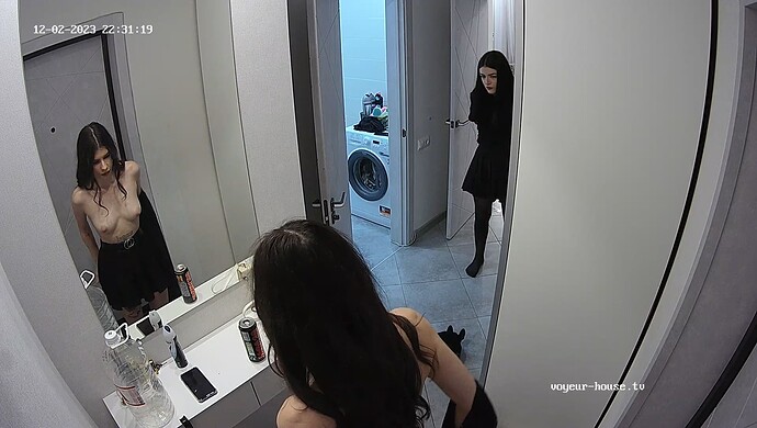 realm49-cam111-1701545510