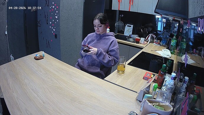 realm108-cam12-1777390711