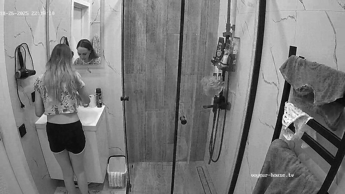 realm125-cam110-1764214577