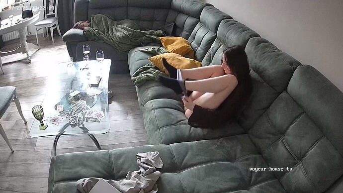 realm126-cam16-1765085187