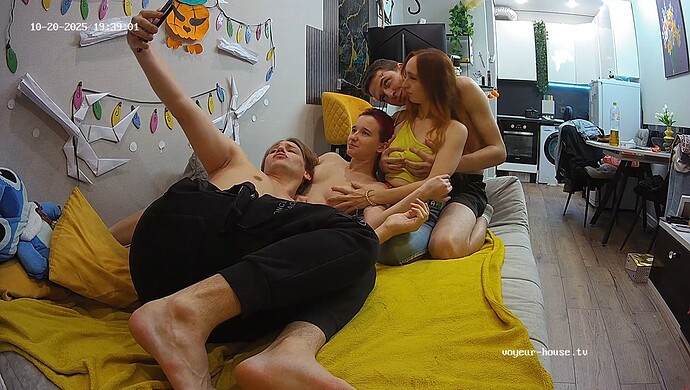 realm42-cam15-1760978378