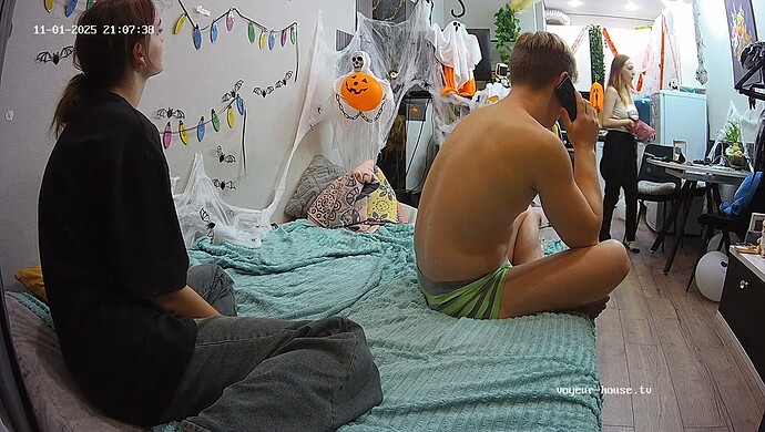 realm42-cam15-1762020518