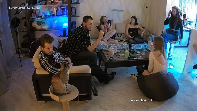 realm64-cam14-1762717304