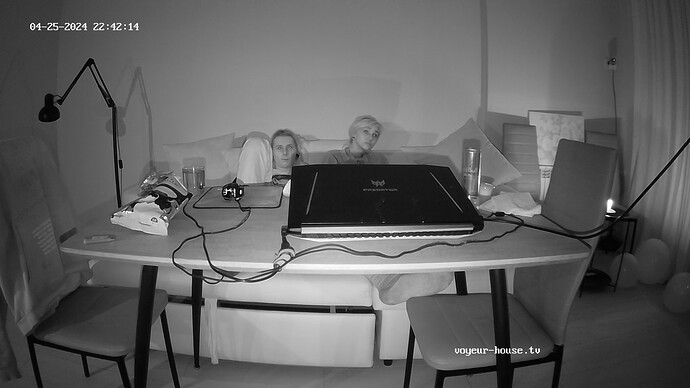 realm98-cam14-1714070571