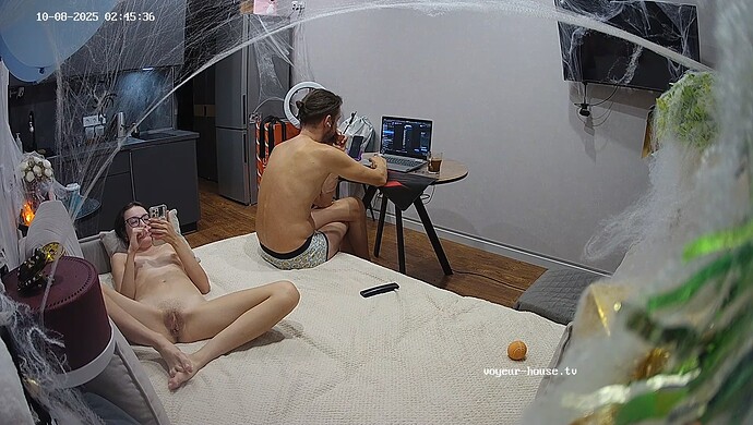 realm81-cam12-1759902636