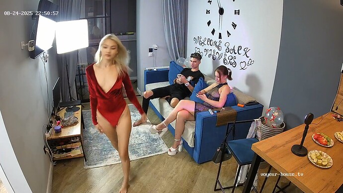 realm94-cam13-1756065090