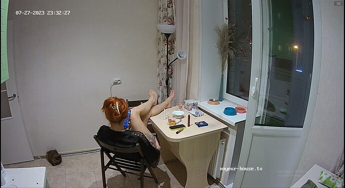 voyeurfeet3.PNG