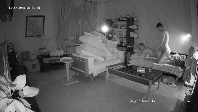 realm64-cam13-1764220520