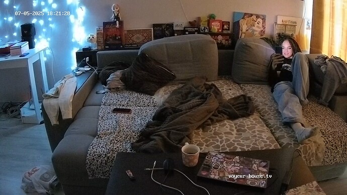 realm64-cam15-1751739181