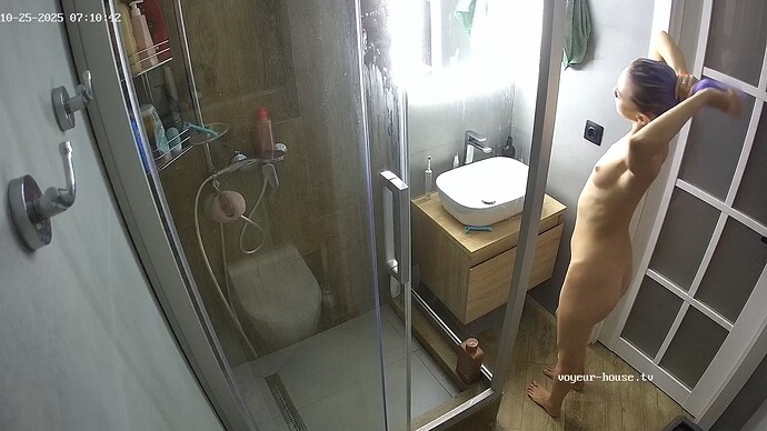 realm94-cam19-1761365992