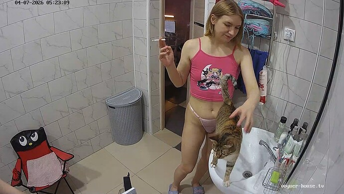 realm64-cam112-1775537437