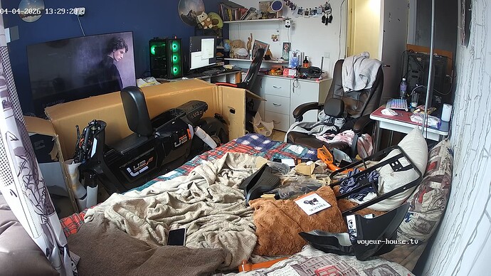 realm111-cam13-1775380172