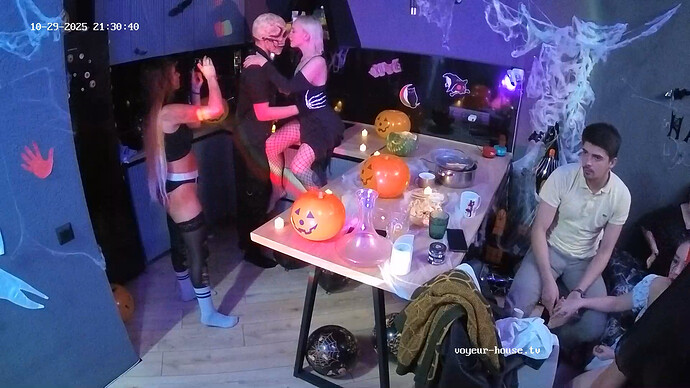 AoraPaladin-20251029-17