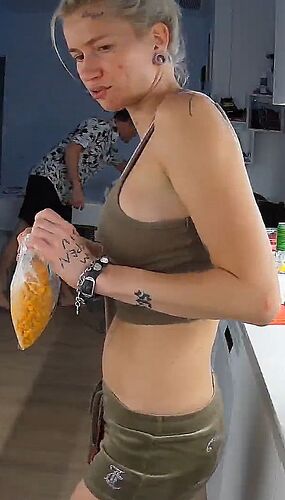 Juicy Bimba_wiki_108