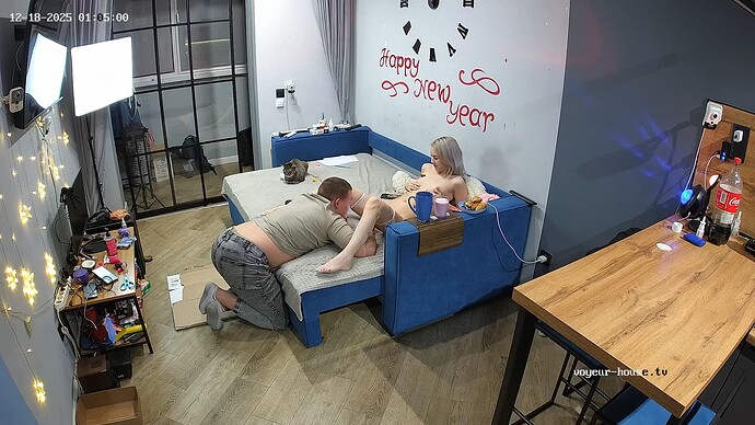 RosyAleks-20251218-01