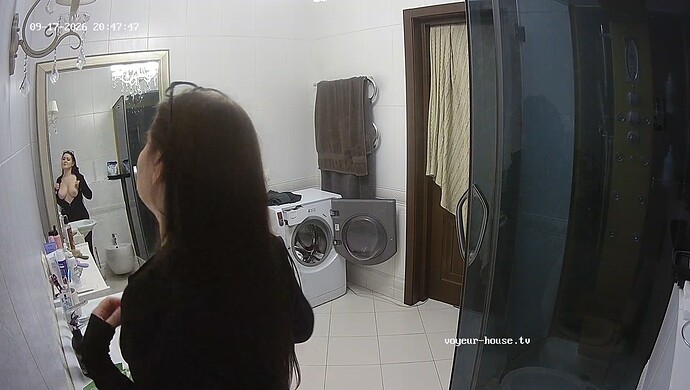 realm8-cam115-1789668020