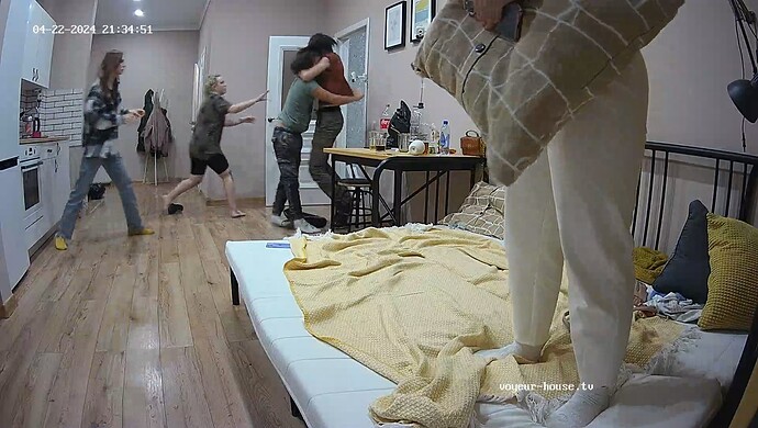 realm12-cam14-1713804152