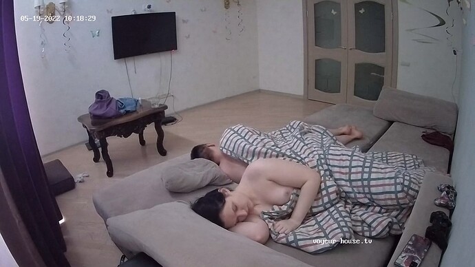 Indira_couchsex_Kostja_220519_s___p_after_realm48-cam15-1652979644