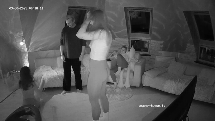 realm8-cam15-1759181369