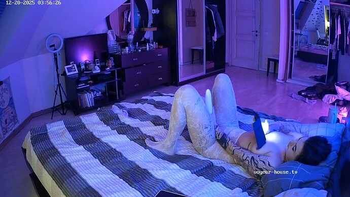 realm8-cam113-1766219574