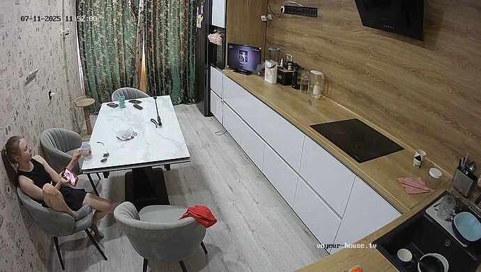 realm64-cam13-1752239436