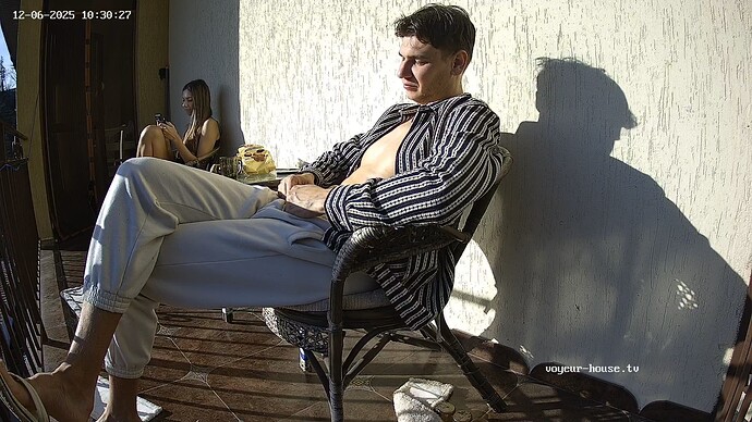 realm126-cam114-1765024167