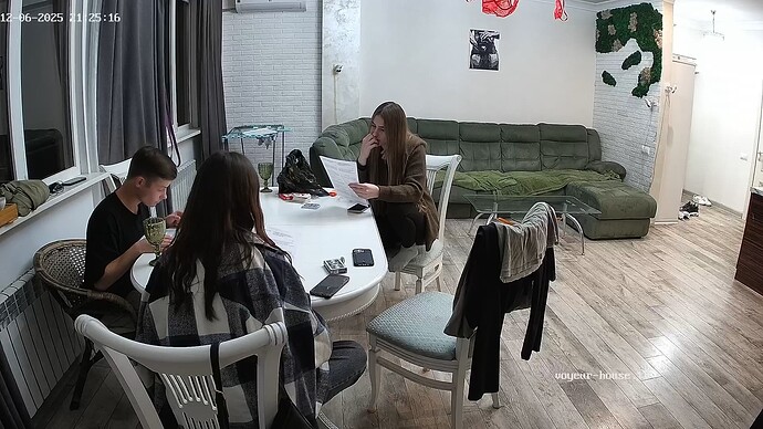 realm126-cam13-1765045605