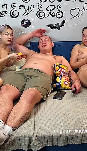 Screenshot_20251109_213531_com.android.chrome_edit_865792416928826