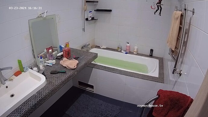 realm18-cam111-1711199824