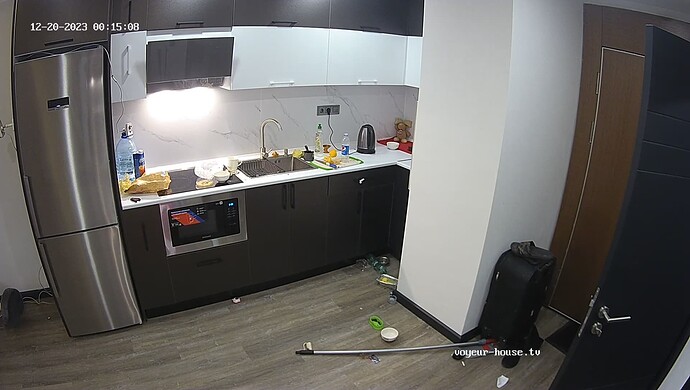 realm43-cam12-1703016933