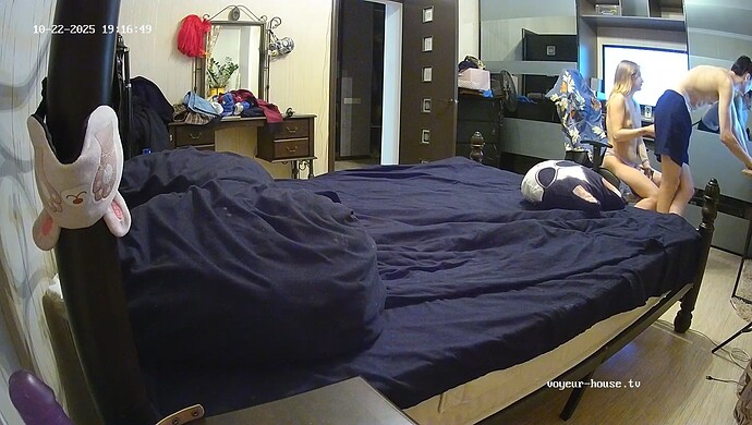 realm64-cam17-1761149873