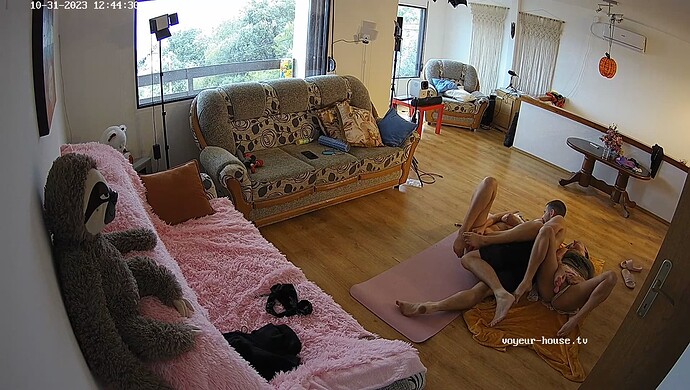 realm81-cam16-1698752707