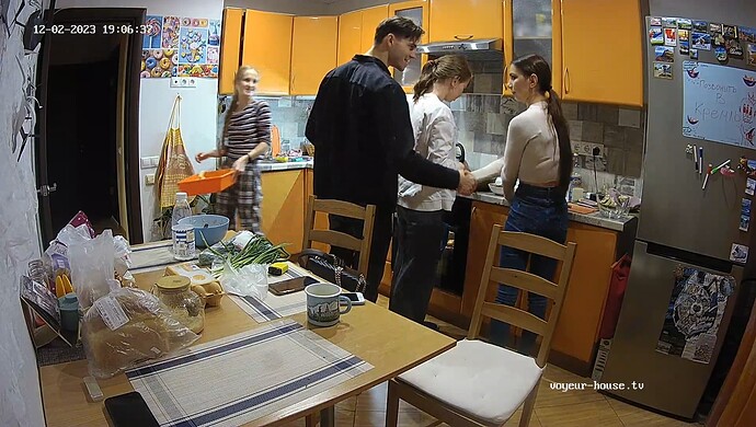 realm37-cam12-1701533231