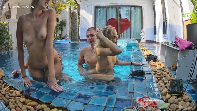 realm94-cam122-1775984102