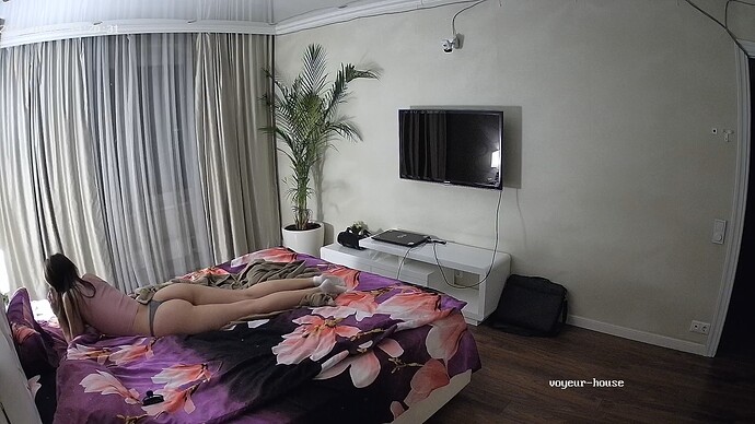 realm106-cam15-1759508523