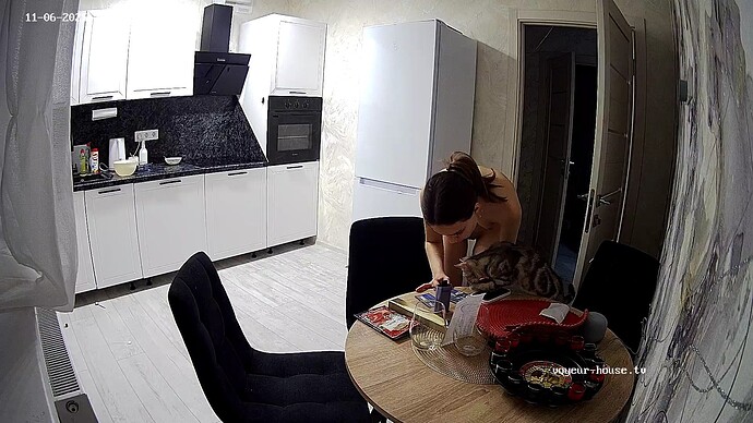 realm13-cam11-1762450592