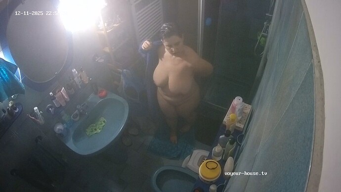 realm30-cam111-1765490400