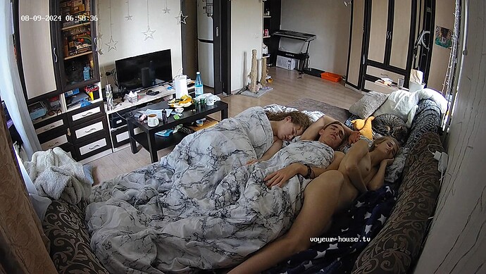 realm7-cam15-1723175960