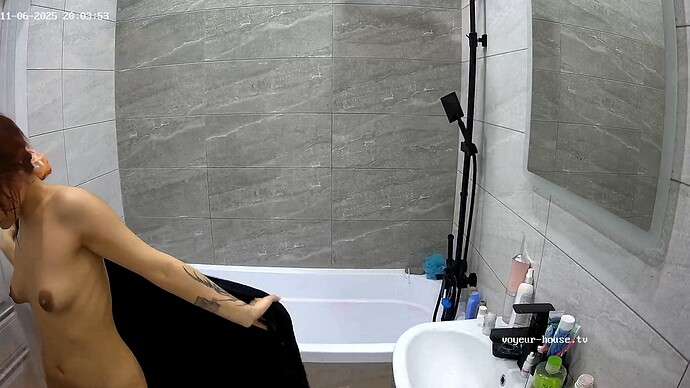 realm5-cam19-1762470222