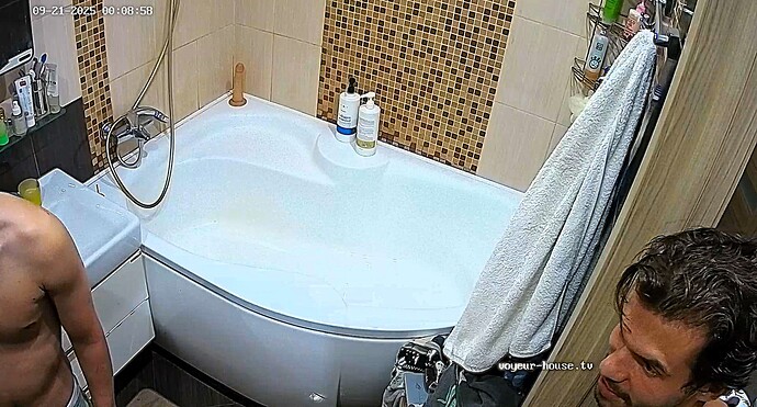 realm62-cam110-1758402670