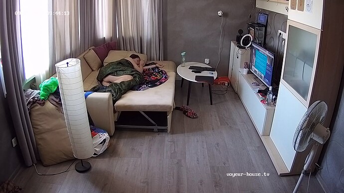 Chyna_230915_s___ping_couch_@_A&G_realm62-cam15-1694816143