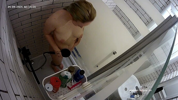 realm12-cam110-1712230422