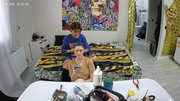 realm5-cam15-1763556200