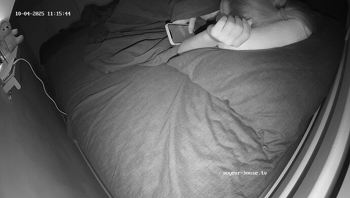 realm8-cam19-1759565776