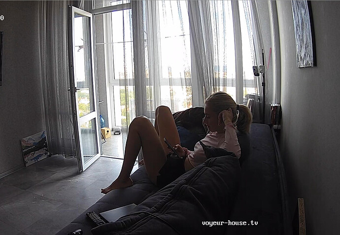 Screenshot 2023-06-06 at 20-49-49 Bedroom camera at Amelie & Lucas reallifecam apartment at Voyeur House TV (cam17)