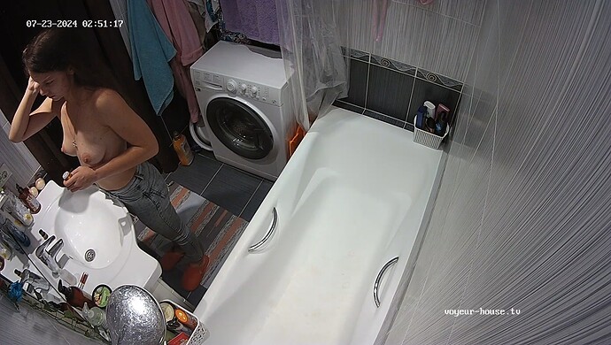 realm37-cam111-1721692311