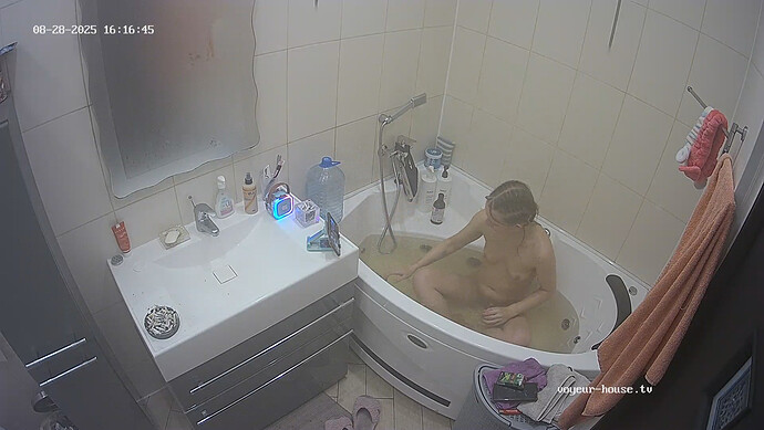 realm64-cam110-1756389632