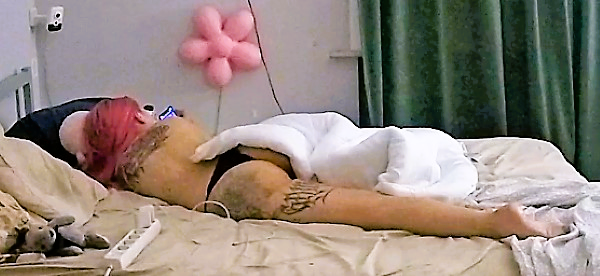 screenshot-voyeur-house.tv-2023.01.24-22_27_09