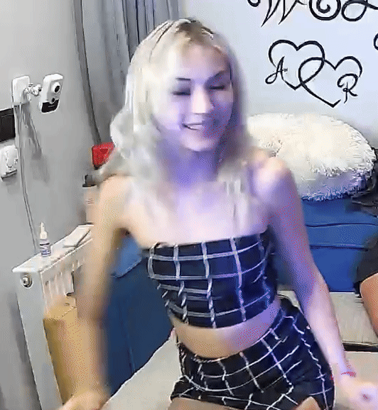 6f3917ff-18a5-46bd-832e-fa9d382d307a-ezgif.com-video-to-gif-converter